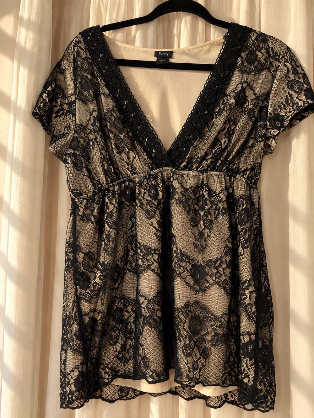 Vanity Lace Babydoll Top Size XL Black Beige V-Neck Flutter Sleeve Layered